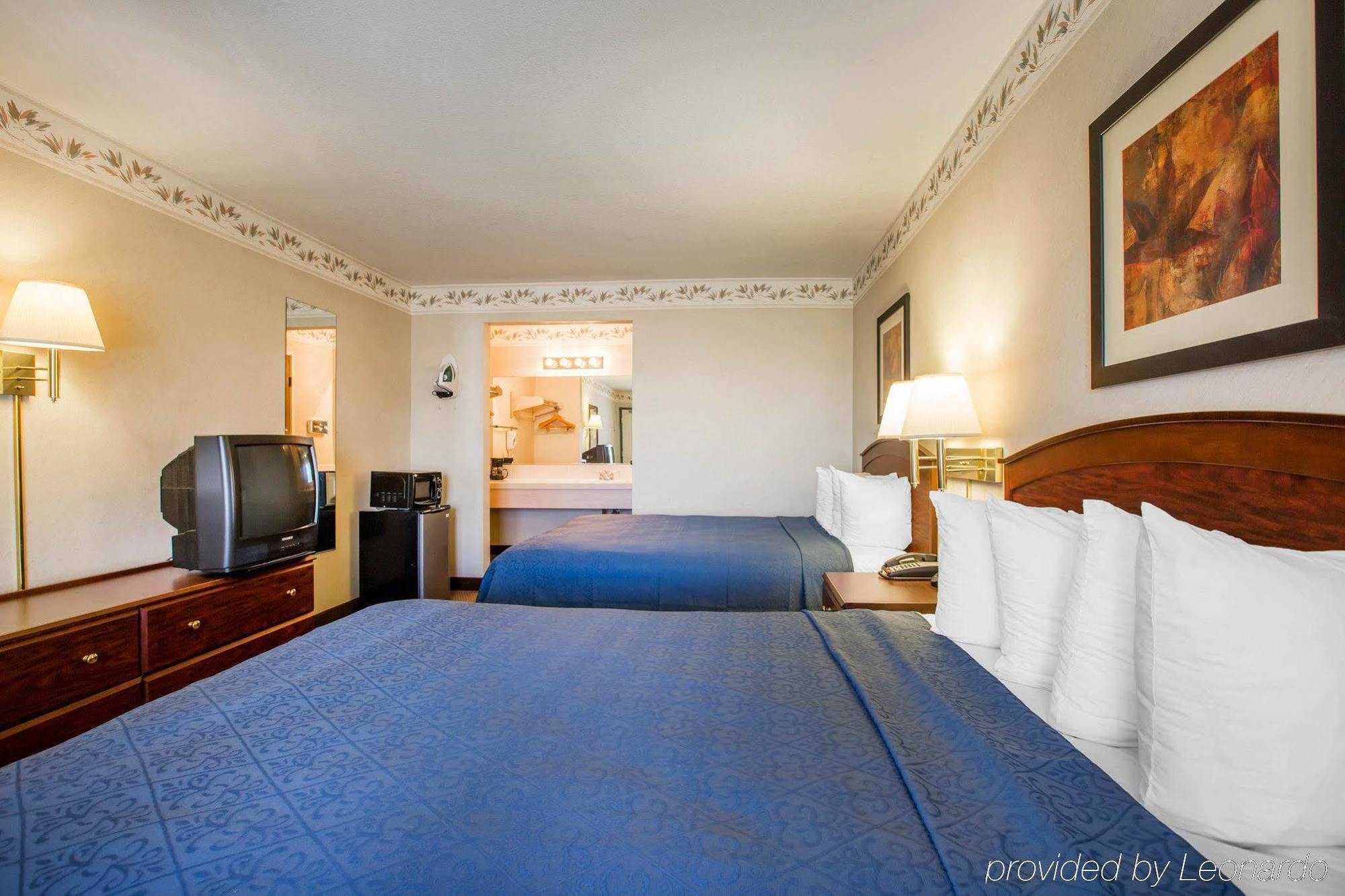 Econo Lodge Inn & Suites Lodi - Wine Country Area Exterior foto